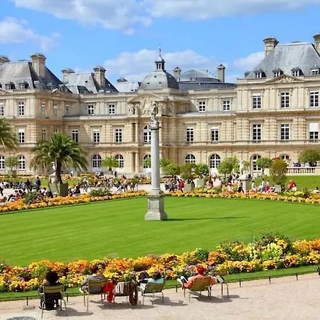 Entierement Renove Au Coeur De * Paris